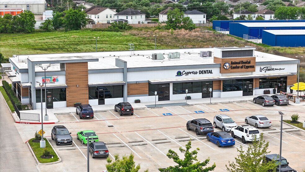 More Photos Of 17823 Longenbaugh Dr, Cypress Storefront For Lease