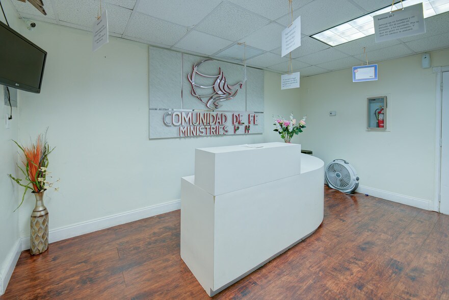 More Photos Of 888 NW 27th Ave, Miami Storefront Retail Office For Lease