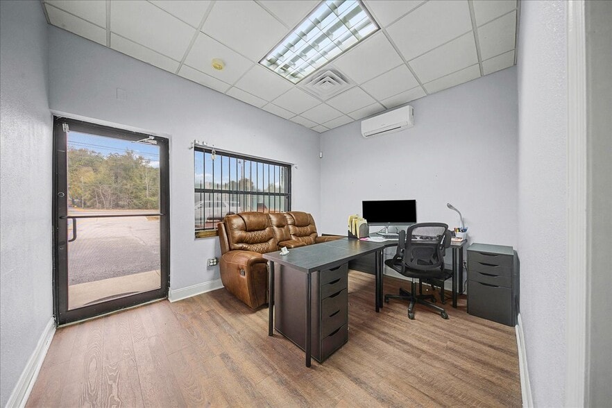 More Photos Of 2733 SE 58th Ave, Ocala Freestanding For Lease