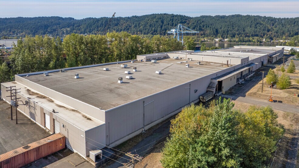 More Photos Of 9930 N Burgard Way, Portland Warehouse For Sale