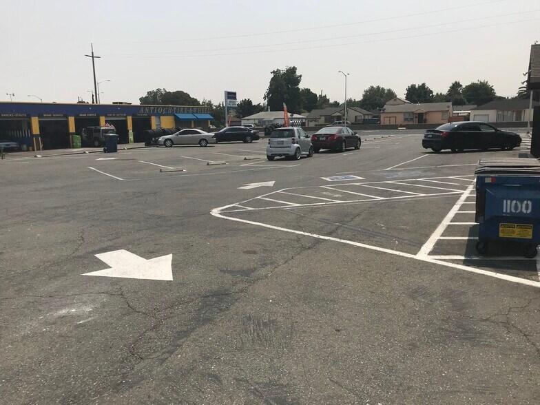 More Photos Of 55 E 18th St, Antioch Religious Facility For Sale