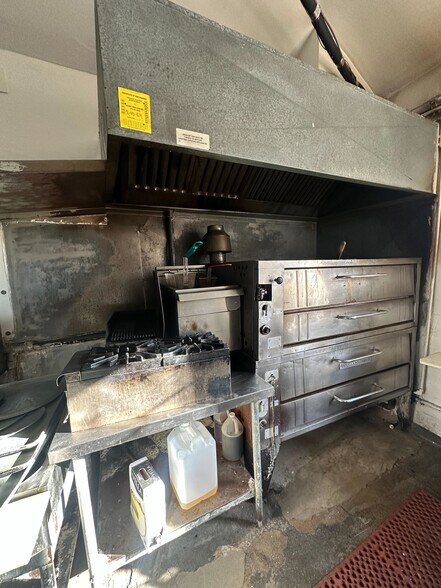More Photos Of 3301-3311 Motor Ave, Los Angeles Apartments For Lease
