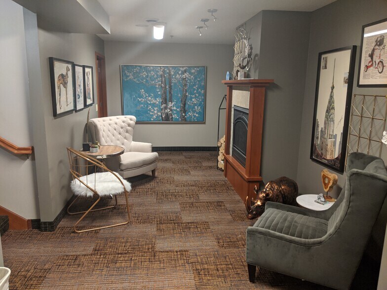 More Photos Of 13951-13959 W Preserve Blvd, Burnsville Loft Creative Space For Lease