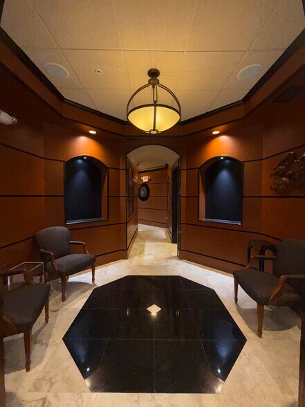 More Photos Of 9010 Strada Stell Ct, Naples Medical For Lease