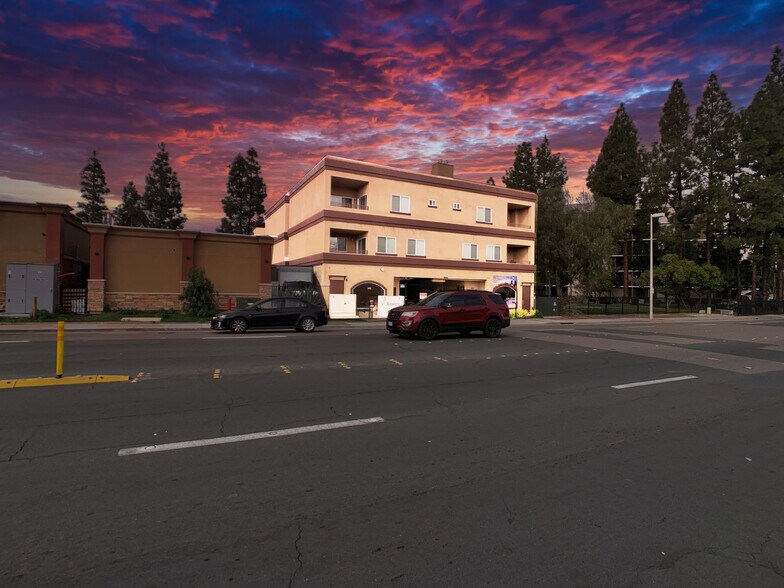 More Photos Of 120 Ballantyne St, El Cajon Apartments For Lease