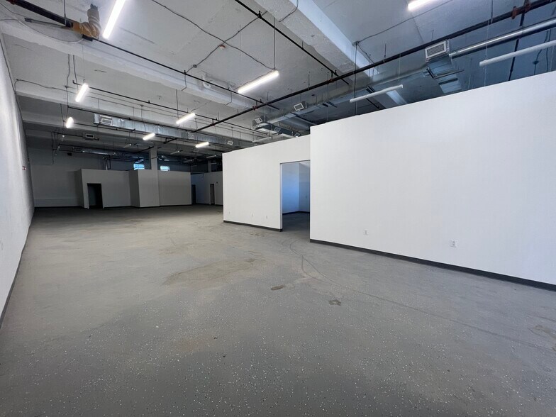 More Photos Of 872 Bergen Ave, Jersey City Apartments For Lease