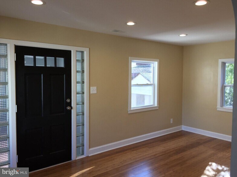 More Photos Of 841 Edge Hill Rd, Glenside Apartments For Sale