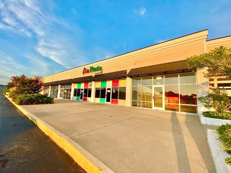 More Photos Of 110 River Oaks Dr, Tarboro Unknown For Lease