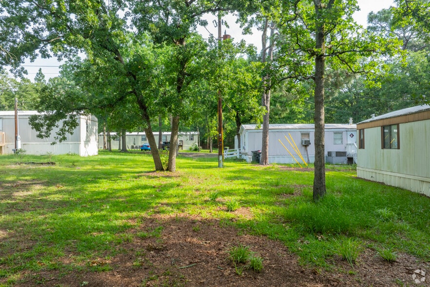 More Photos Of 120 Sandy Springs Ln, Lexington Manufactured Housing Mobile Home Park For Sale