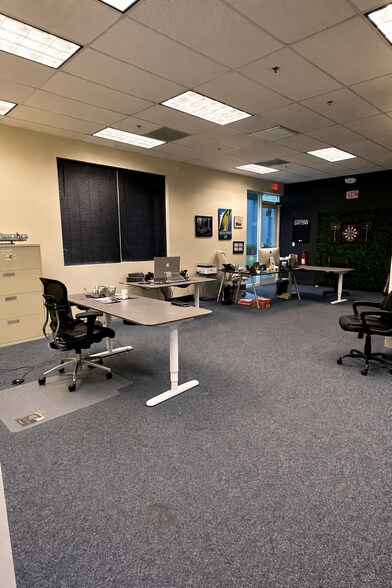 Primary Photo Of 2860 W State Road 84, Fort Lauderdale Office For Lease
