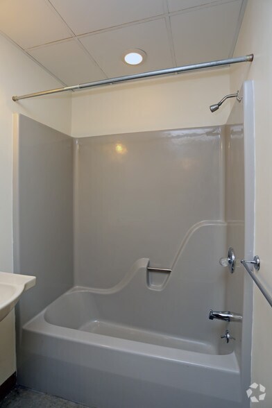 More Photos Of 87 N Clinton Ave, Rochester Apartments For Lease