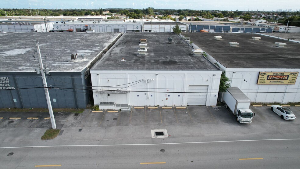 More Photos Of 7345 W 20th Ave, Hialeah Warehouse For Lease