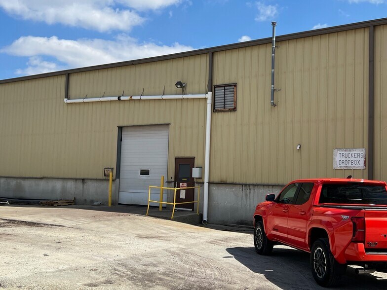 More Photos Of 307 E Washington St, Momence Industrial For Sale