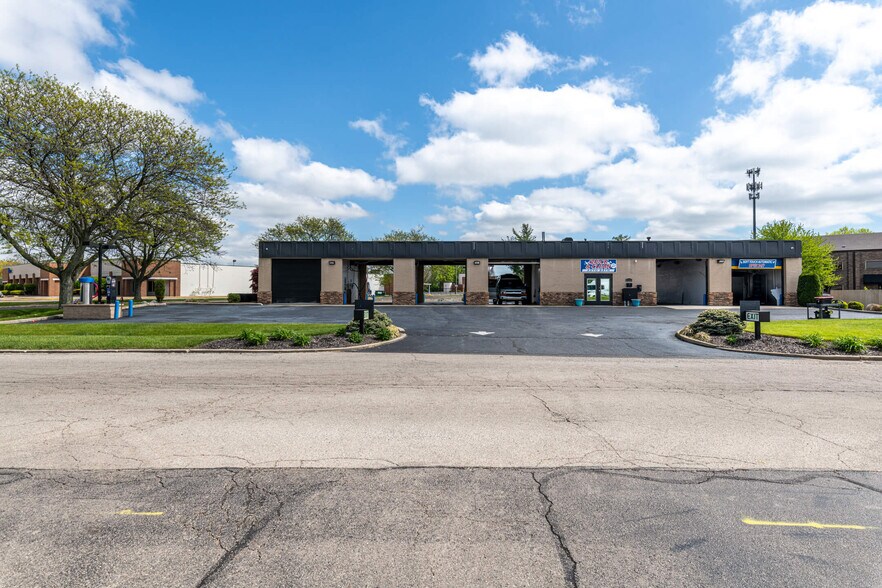 More Photos Of 1990 Andrew Rd, Dayton Carwash For Sale