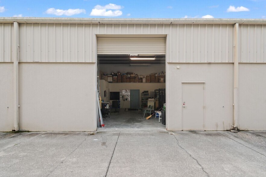 More Photos Of 2239 15th St, Sarasota Warehouse For Sale