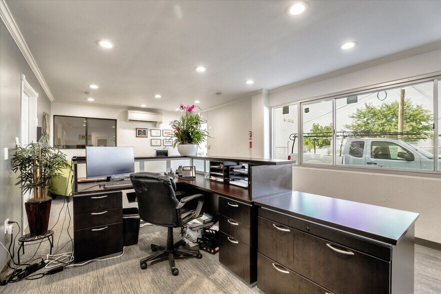 More Photos Of 1165-1169 N 5th St, San Jose Service For Sale