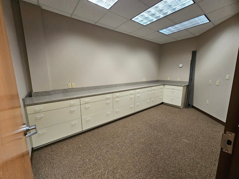 More Photos Of 470-479 Jeffers St, Dubois Office For Lease