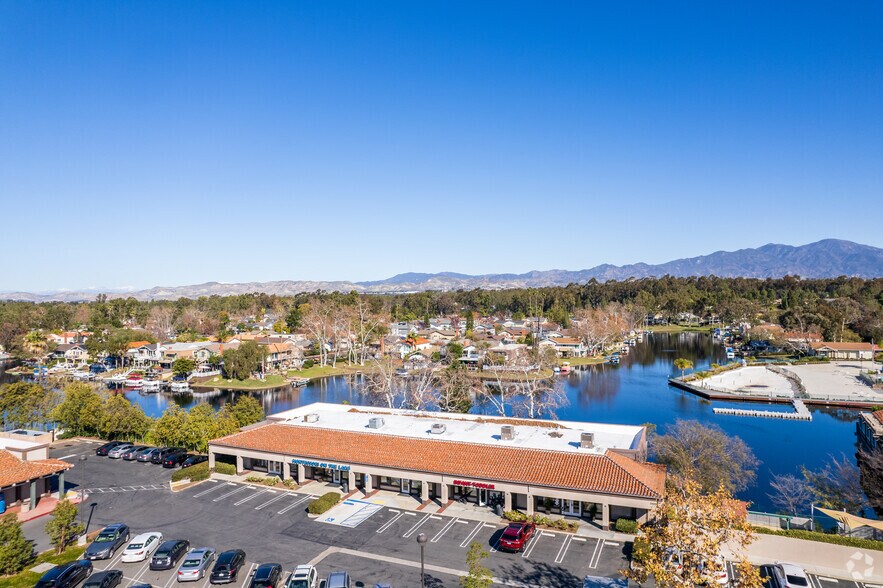 More Photos Of 24301 Muirlands Blvd, Lake Forest Freestanding For Lease