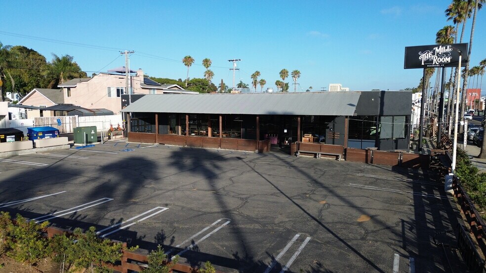 More Photos Of 404 S Coast Hwy, Oceanside Storefront For Lease