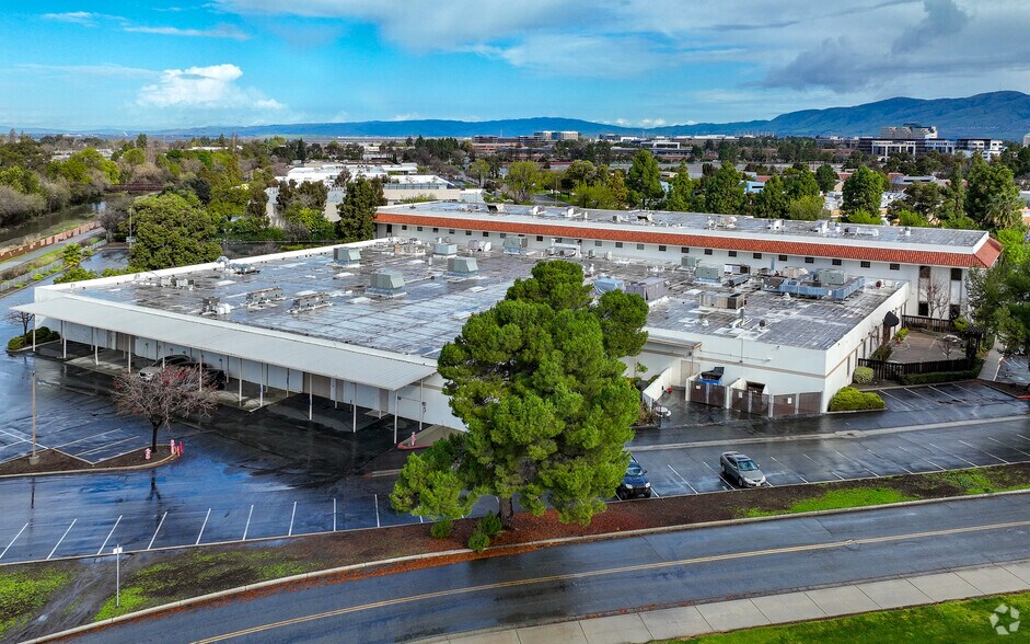 More Photos Of 3200 Patrick Henry Dr, Santa Clara Research And Development For Lease