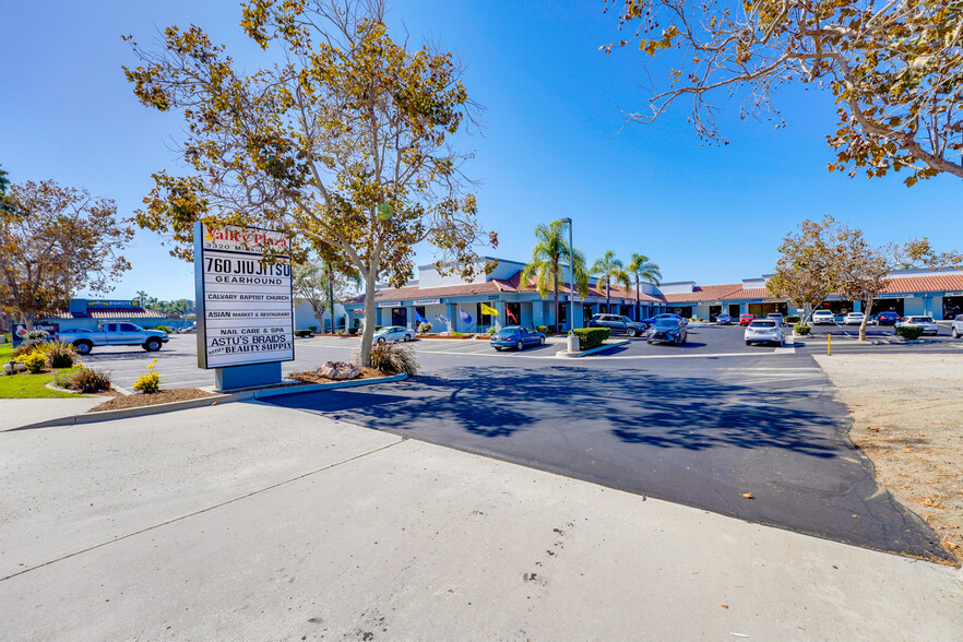 Primary Photo Of 3308-3320 Mission Ave, Oceanside Storefront Retail Office For Lease