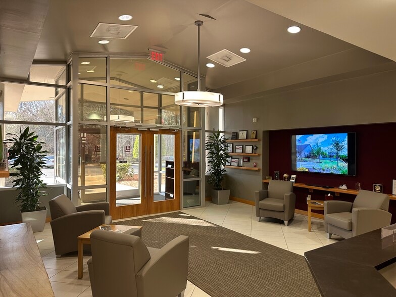 More Photos Of 2905 Meridian Pky, Durham Office For Lease