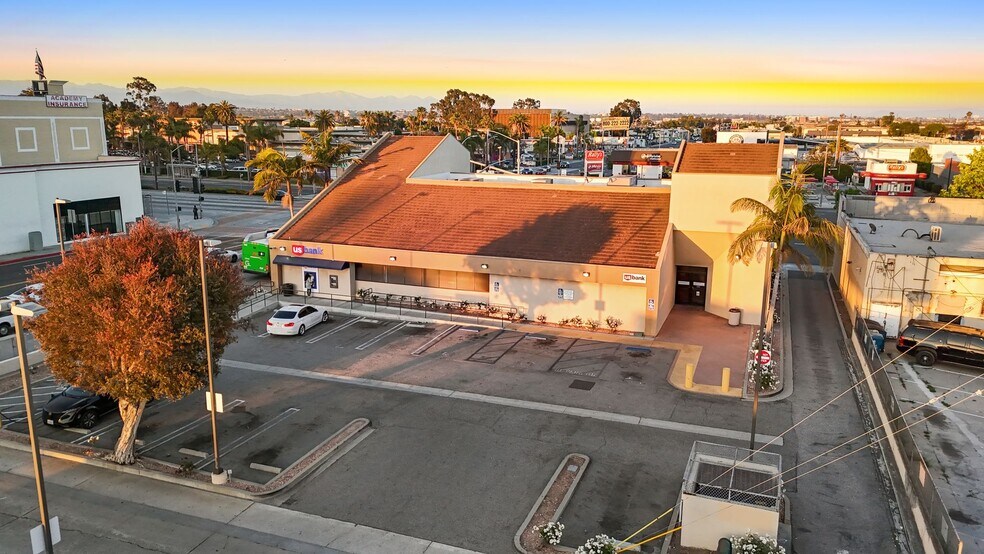 More Photos Of 12801 Hawthorne Blvd, Hawthorne General Retail For Sale