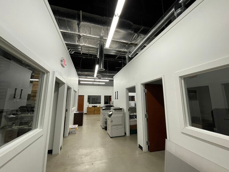 More Photos Of 50 Stewart Ave, Huntington Apartments For Lease