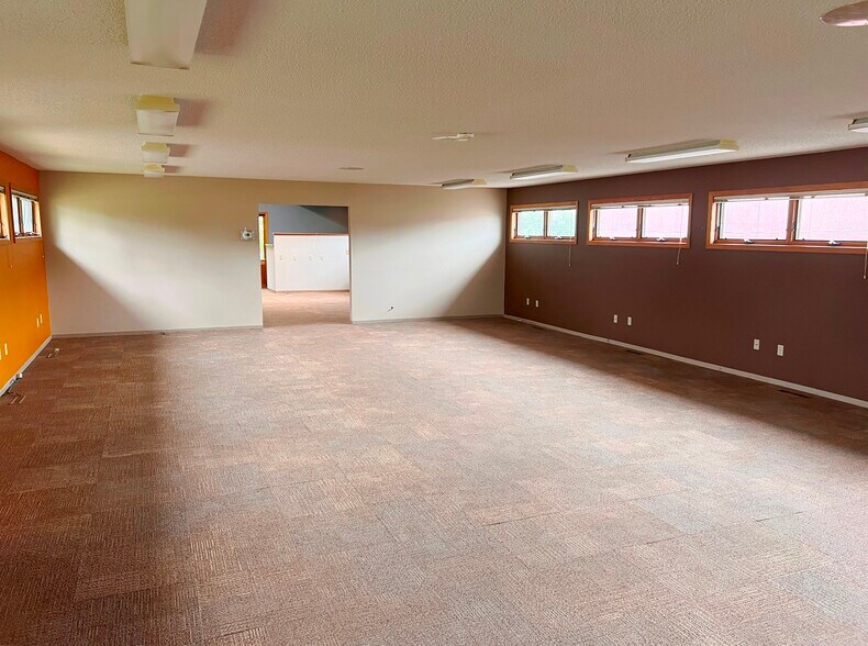 More Photos Of 516 NW 6th St, Brainerd Office For Sale