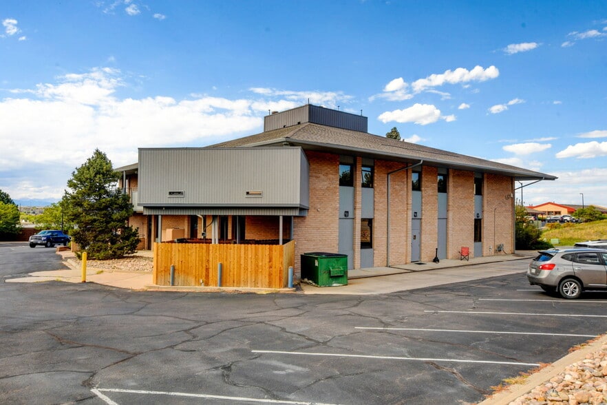 More Photos Of 19600 E Parker Square Dr, Parker Office For Lease