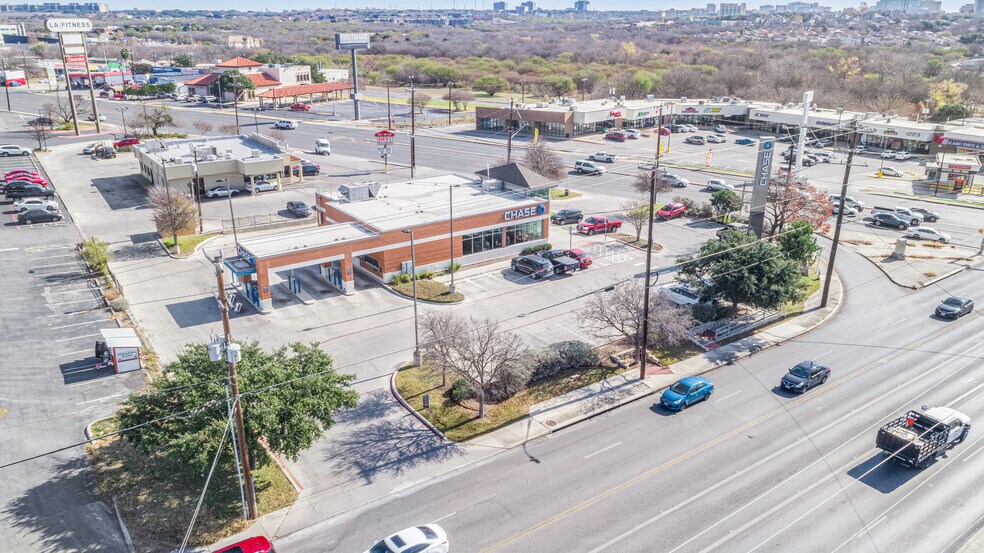 More Photos Of 5801 Babcock Rd, San Antonio Bank For Lease