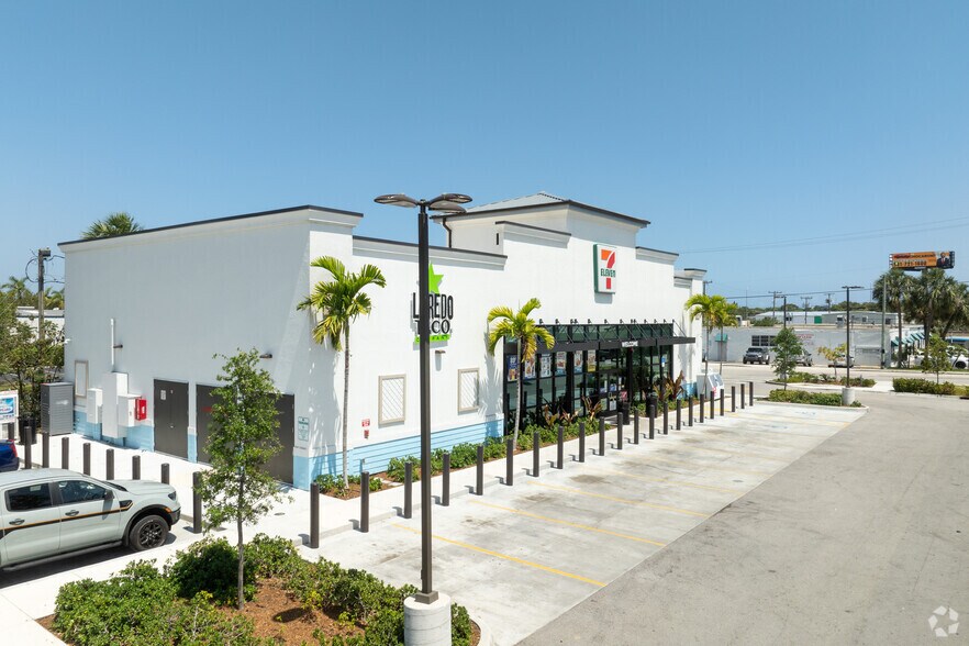 Primary Photo Of 1900 10th Ave N, Lake Worth Beach Convenience Store For Sale