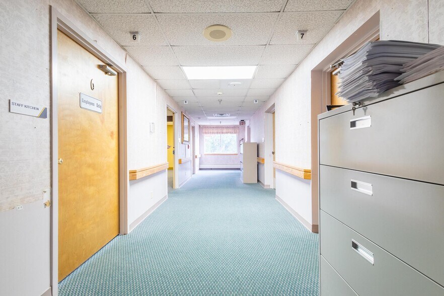 More Photos Of 3045 Pennsylvania Ave, Weirton Medical For Lease