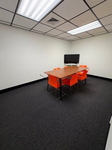 More Photos Of 2115 N 22nd St, Tampa Loft Creative Space For Lease