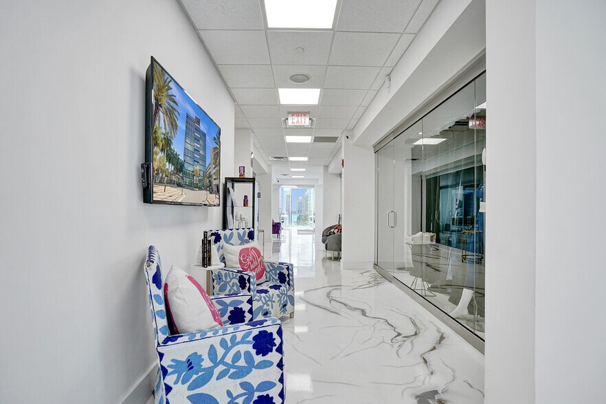 More Photos Of 18851 NE 29th Ave, Aventura Coworking Space