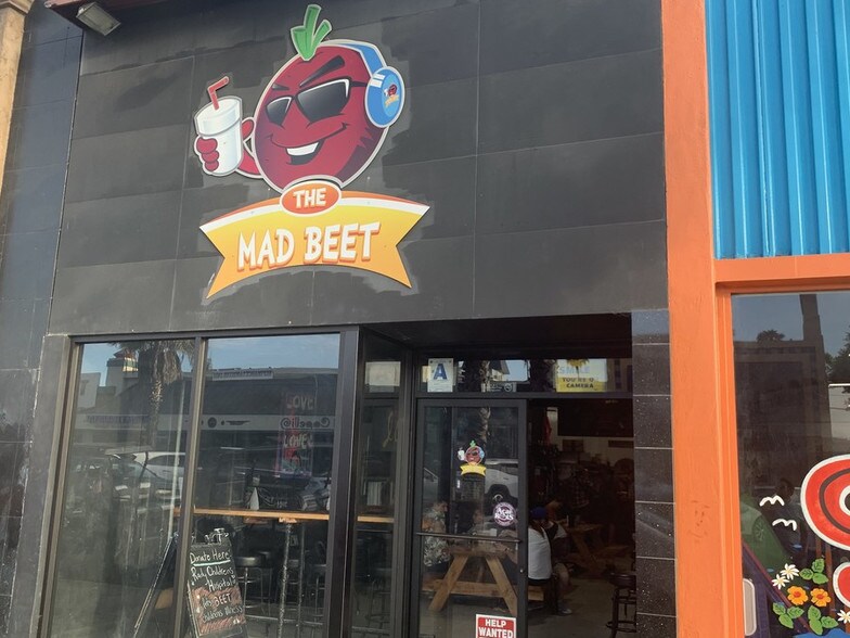 More Photos Of 929-933 Garnet Ave, San Diego Storefront For Lease