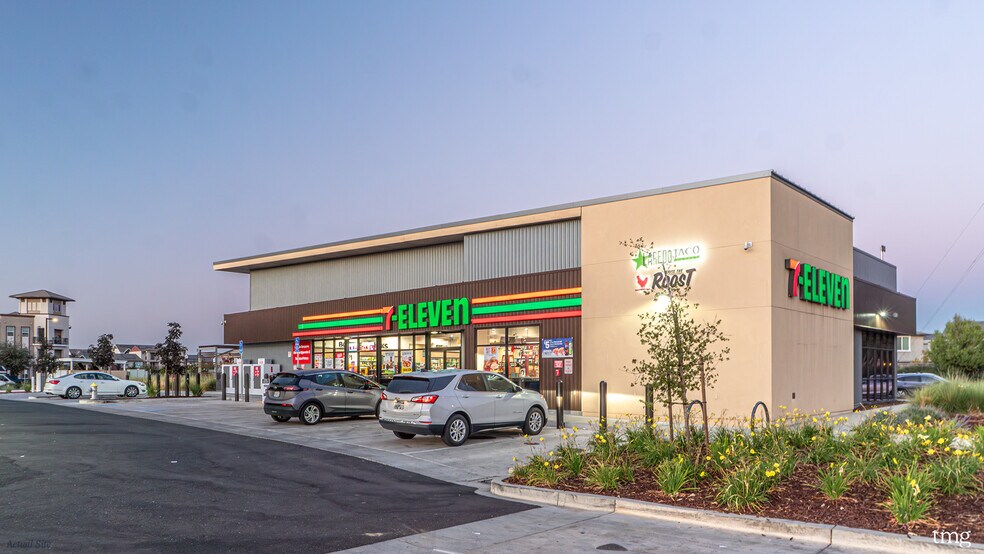 More Photos Of 3311 W El Camino Ave, Sacramento Freestanding For Sale