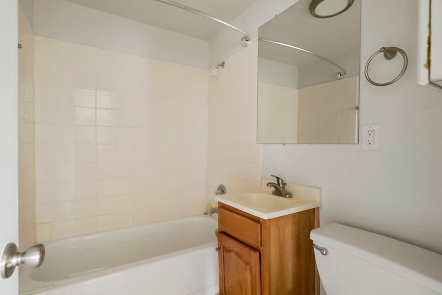 More Photos Of 2455 Bryant St, Denver Apartments For Sale