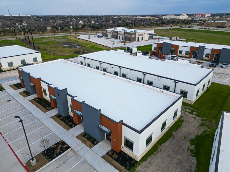 More Photos Of 5151 Meadow Ranch Pky, Richmond Office For Lease