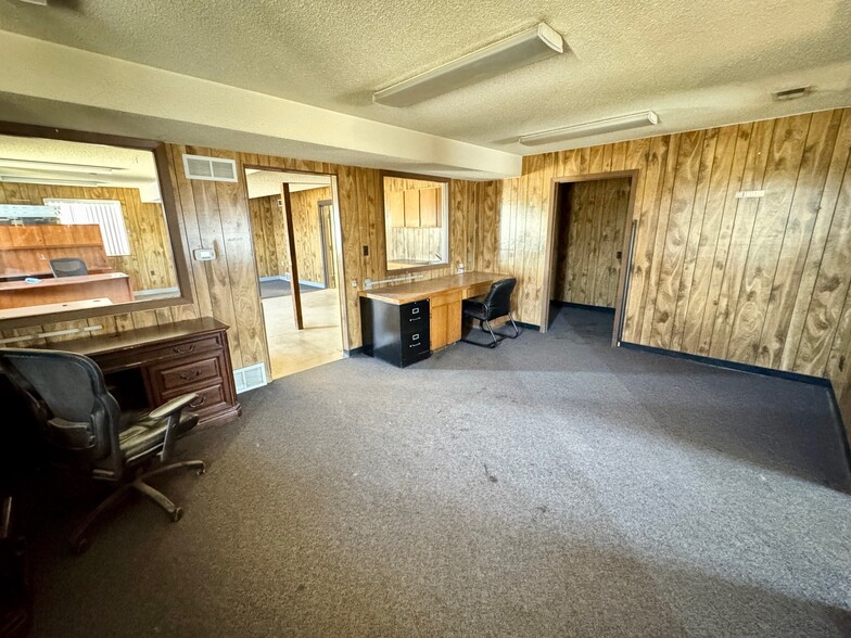 More Photos Of 1742 N Denver Ave, Fort Lupton Warehouse For Sale