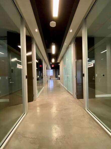 More Photos Of 6010 S Durango Dr, Las Vegas Loft Creative Space For Lease