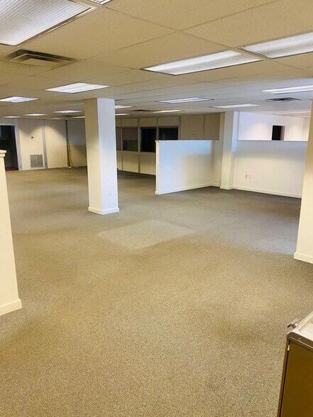 More Photos Of 315-329 E 2nd St, Boyertown Flex For Sale