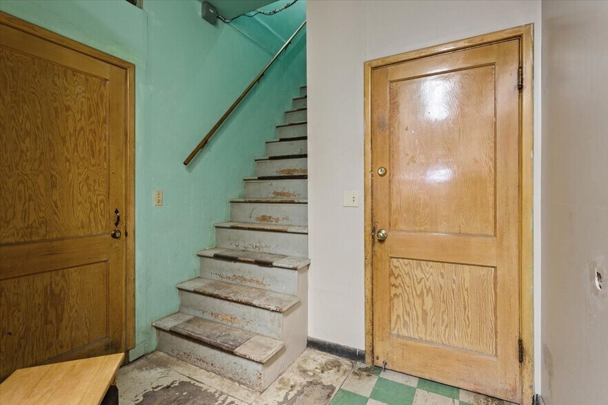 More Photos Of 19 N Main St, Tioga Bar For Sale