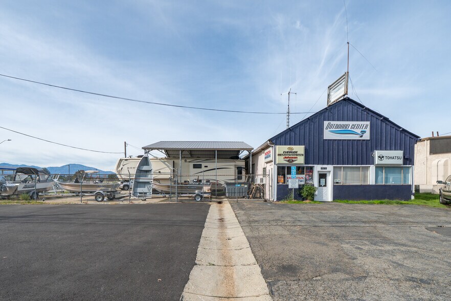 More Photos Of 5830 Caterpillar rd, Redding Industrial For Sale