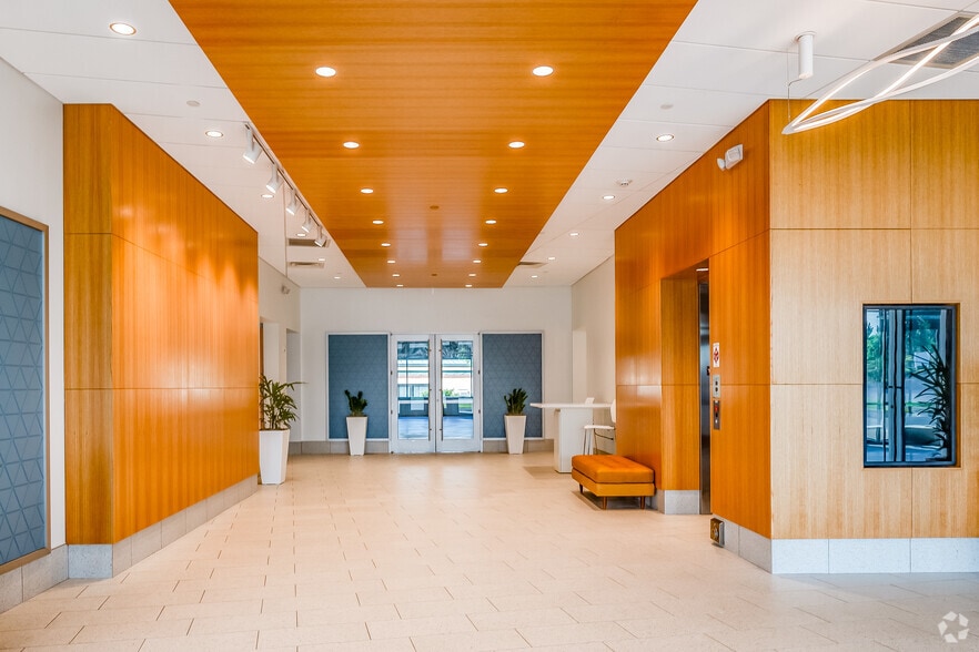 More Photos Of 112 Thomas Johnson Dr, Frederick Medical For Lease