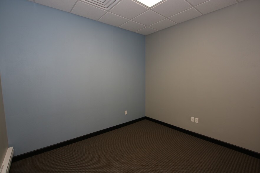 More Photos Of 525 N Peters Ave, Fond Du Lac Storefront Retail Office For Sale