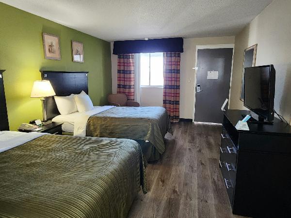 More Photos Of 6910 27th St, Moline Hotel For Sale