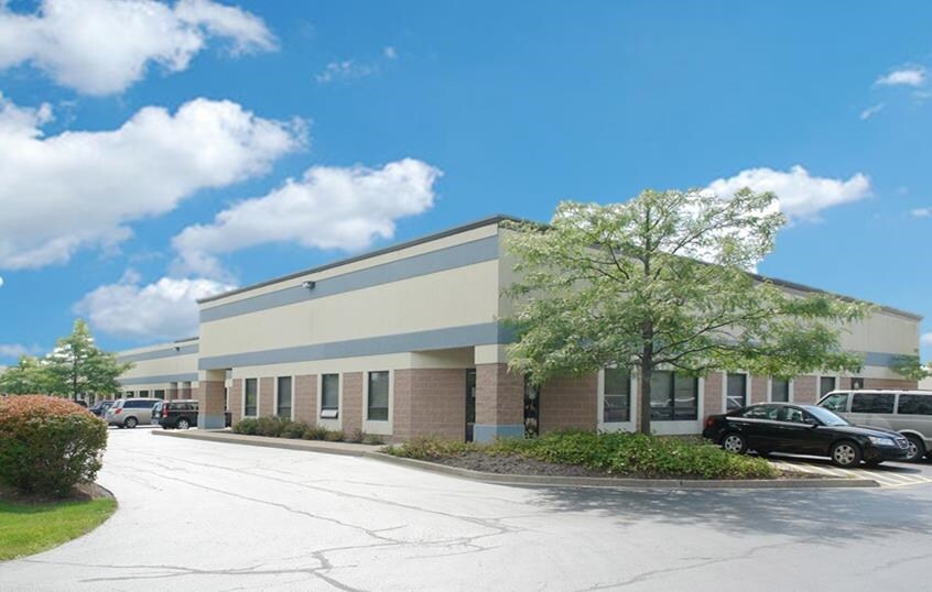More Photos Of 30W100-30W114 Butterfield Rd, Warrenville Manufacturing For Lease
