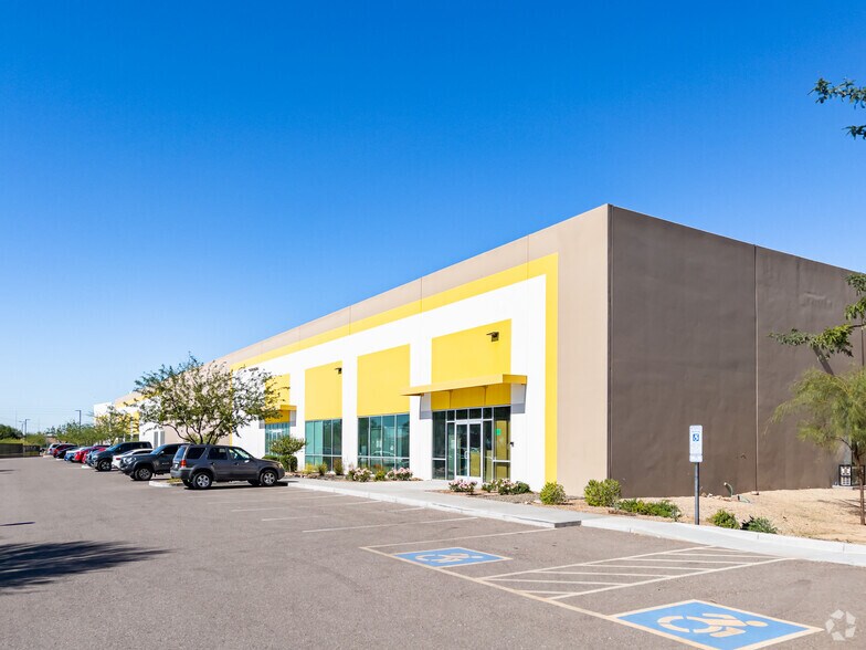 More Photos Of 317 S 48th St, Phoenix Warehouse For Lease
