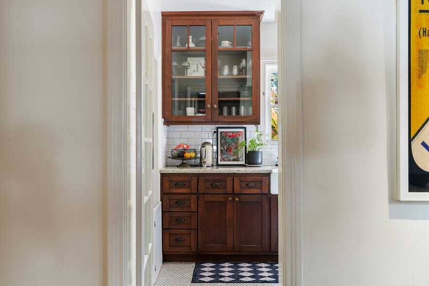 More Photos Of 1501 Westerly Ter, Los Angeles Apartments For Sale